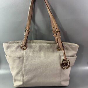 Michael Michael Kors Jet Set Off-White Leather Shoulder Bag